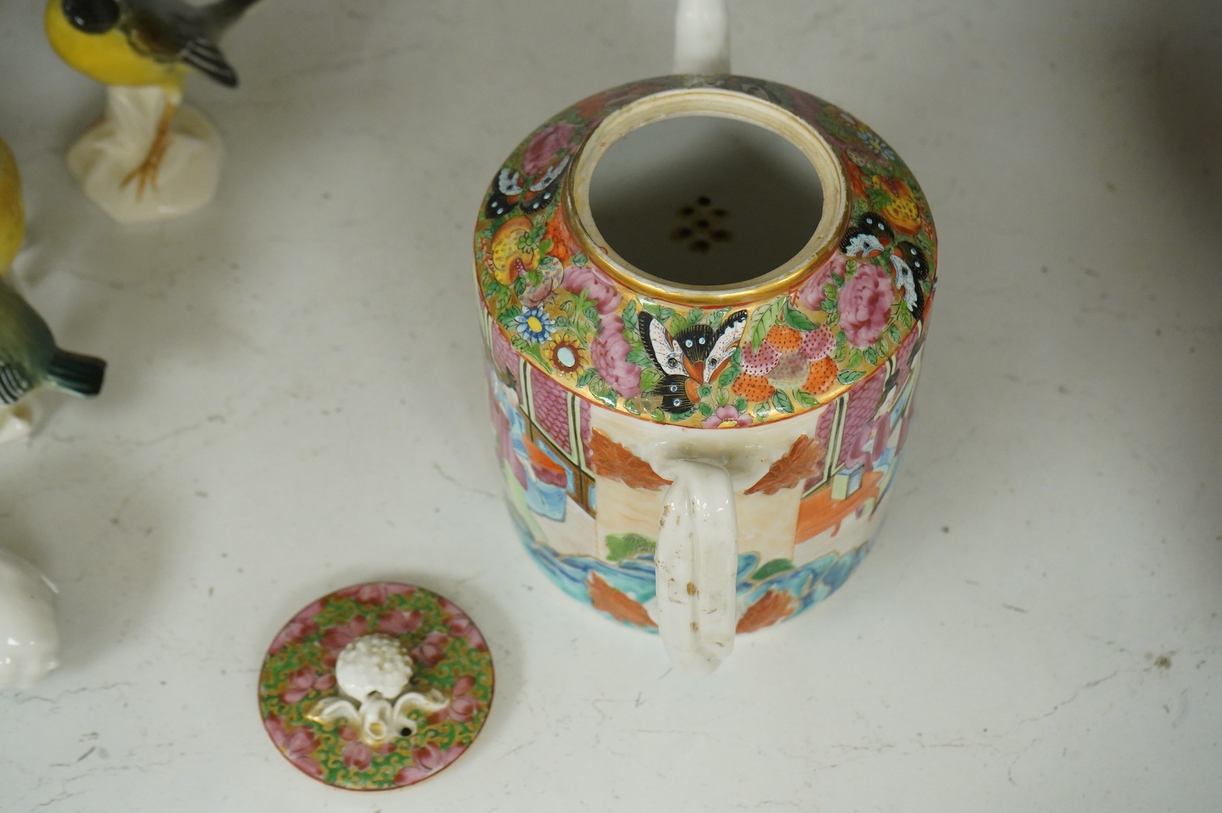A Chinese famille rose teapot and cover, c.1830, 15cm